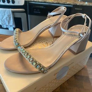 Badgely mischka 2.5 inch heels. Size 7.5